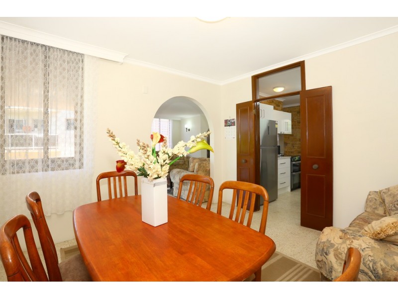 2/6 St Kilda Avenue, Broadbeach QLD 4218