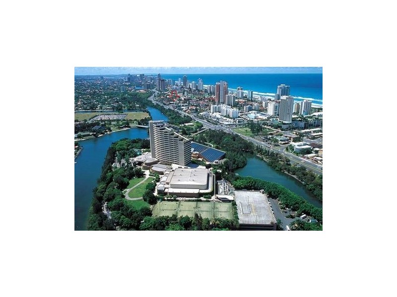 2/6 St Kilda Avenue, Broadbeach QLD 4218