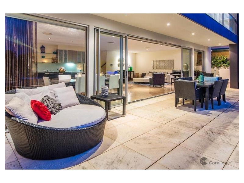 219 Stanhill Drive, Surfers Paradise QLD 4217
