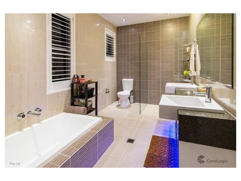 219 Stanhill Drive, Surfers Paradise QLD 4217