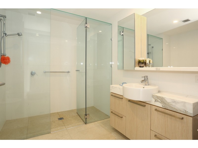 4505 ‘Allisee’ 323 Bayview Street, Hollywell QLD 4216