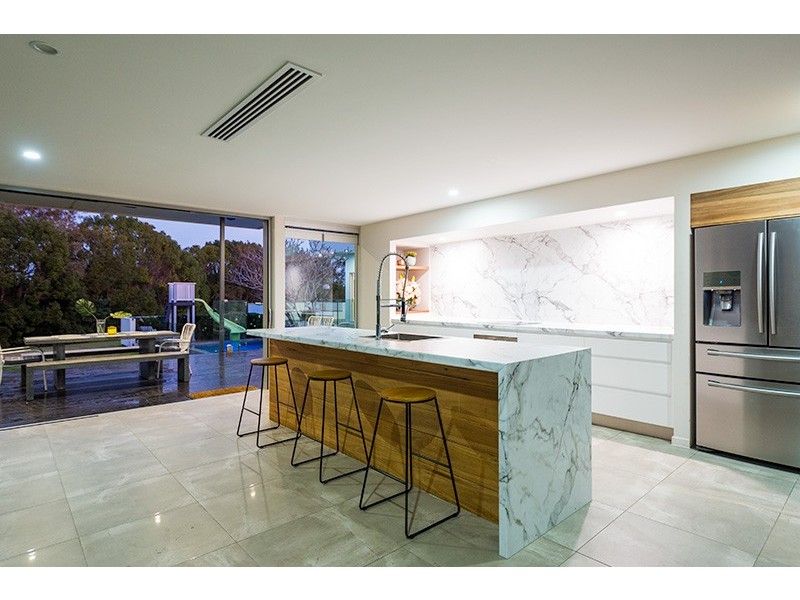 154 Alison Road, Carrara QLD 4211