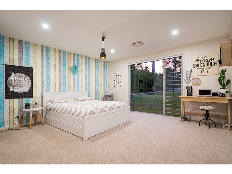 154 Alison Road, Carrara QLD 4211