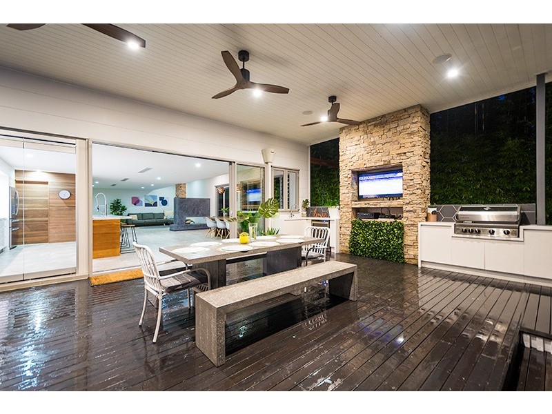 154 Alison Road, Carrara QLD 4211