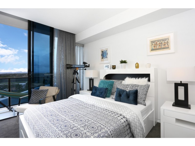 31307/5 ‘Waterpoint’ Harbour Side Court, Biggera Waters QLD 4216