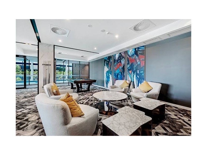 31307/5 ‘Waterpoint’ Harbour Side Court, Biggera Waters QLD 4216