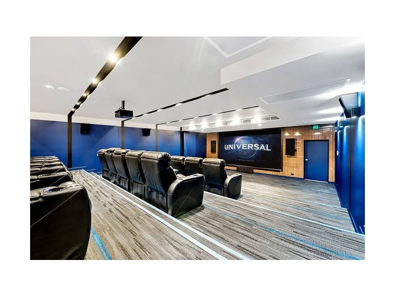 31307/5 ‘Waterpoint’ Harbour Side Court, Biggera Waters QLD 4216