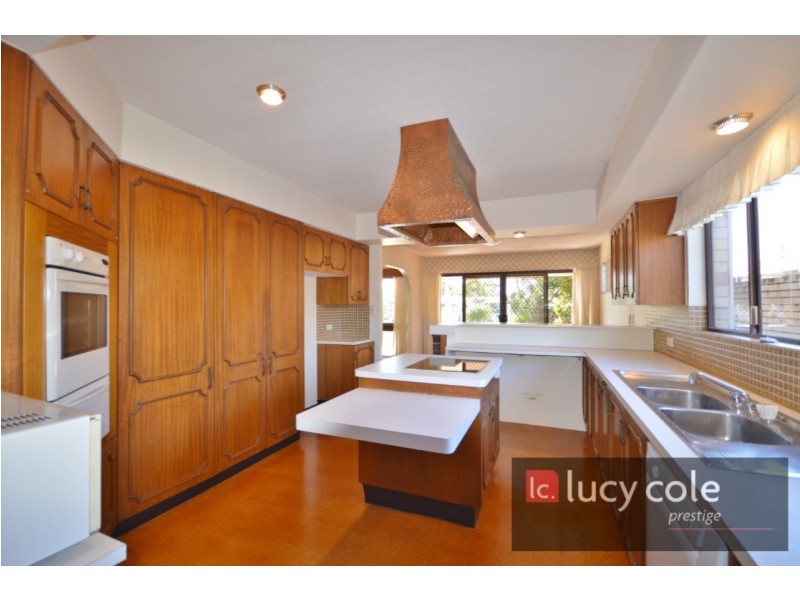23 Rapallo Ave, Isle Of Capri QLD 4217