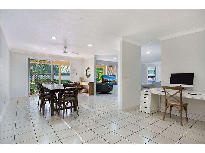 9 Maryland Avenue, Carrara QLD 4211