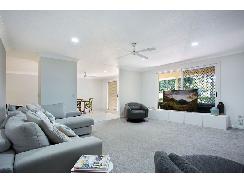 9 Maryland Avenue, Carrara QLD 4211