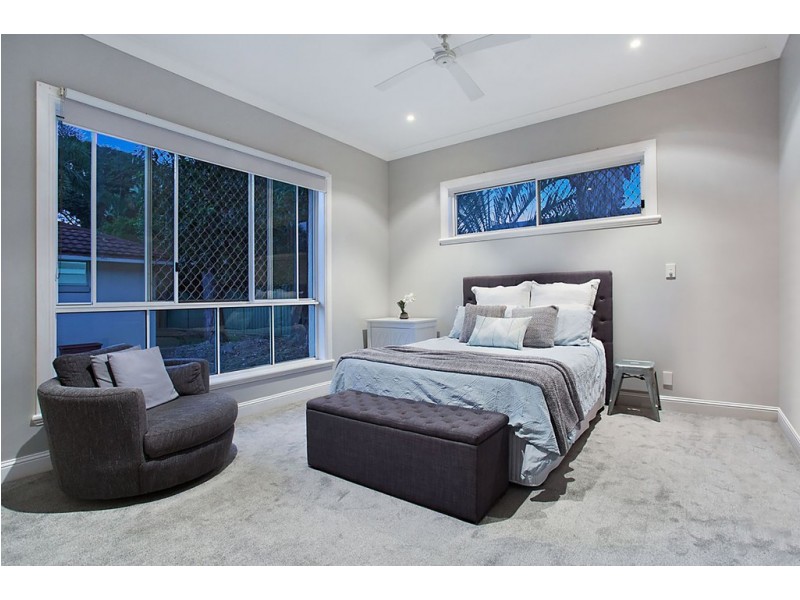 9 Maryland Avenue, Carrara QLD 4211