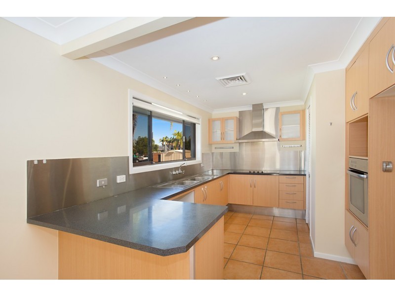 1 Panitz Street, Sorrento QLD 4217