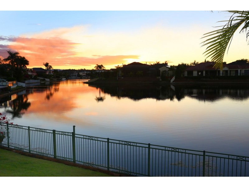 60/40 Cotlew Street East, Southport QLD 4215