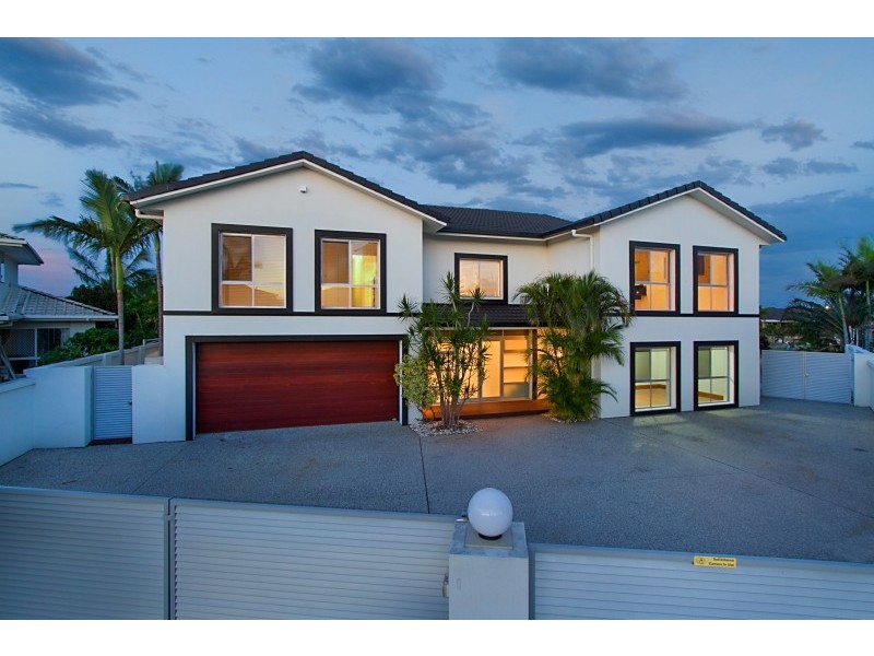 38 Cessnock Close, Mermaid Waters QLD 4218