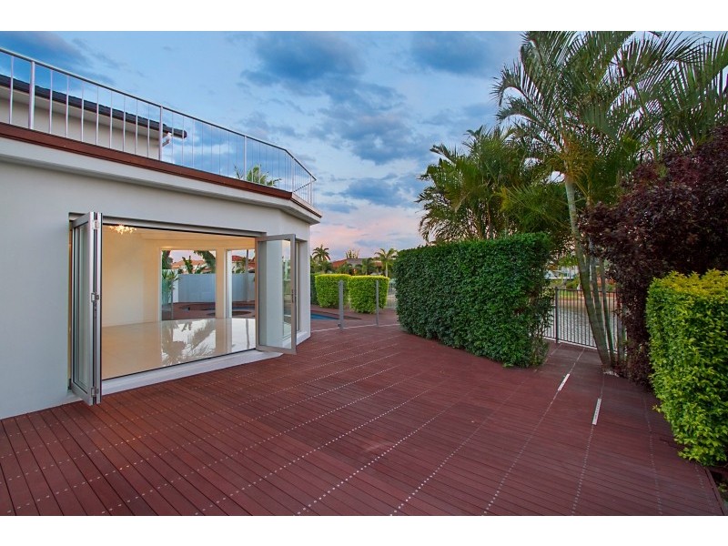 38 Cessnock Close, Mermaid Waters QLD 4218