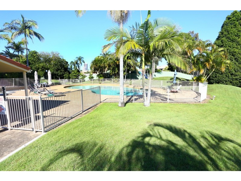 8/106 Bayview Street, Runaway Bay QLD 4216