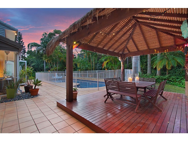 7 Bligh Court, Benowa QLD 4217