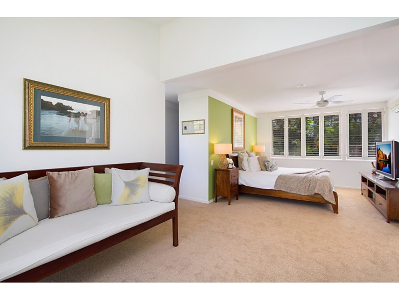 7 Bligh Court, Benowa QLD 4217