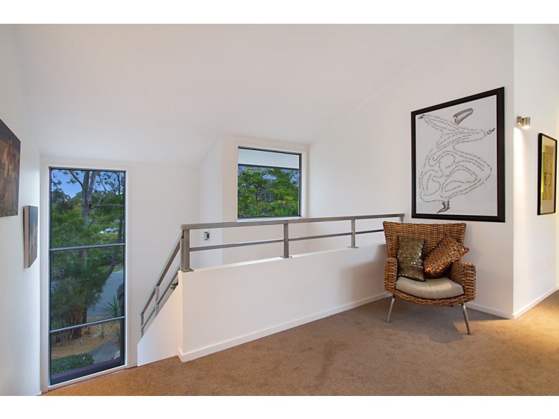 7 Bligh Court, Benowa QLD 4217