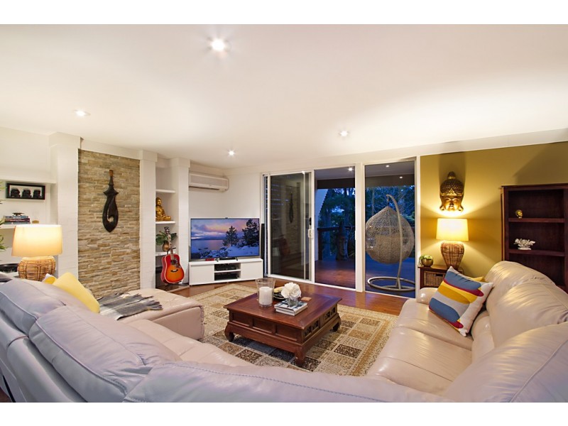 7 Bligh Court, Benowa QLD 4217