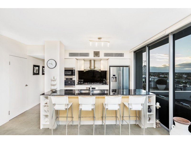 118 ‘Harmony’ 28 Bayview Street, Runaway Bay QLD 4216