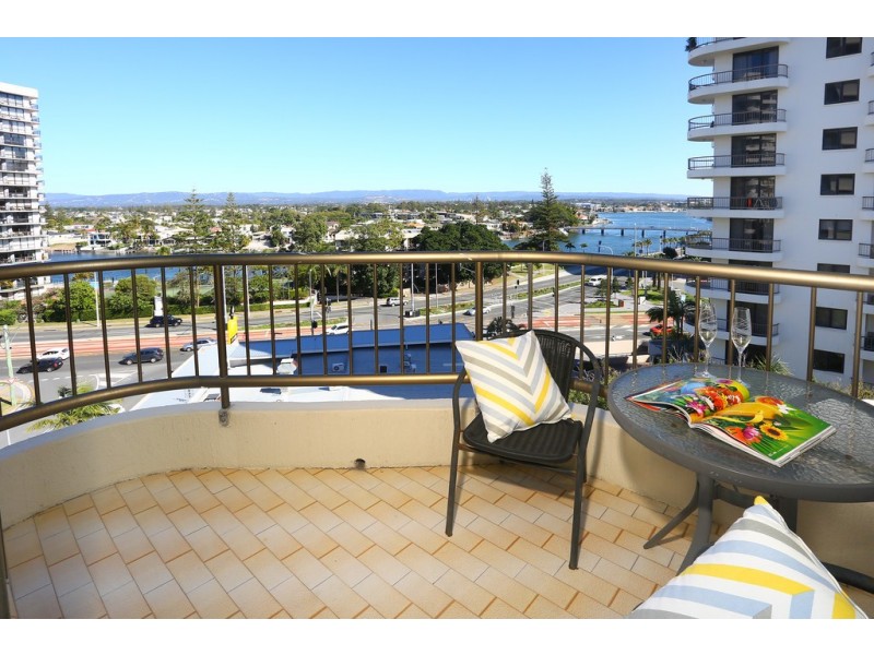 21/19 ‘Aristocrat’ Aubrey Street, Surfers Paradise QLD 4217