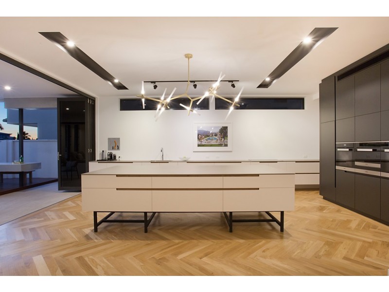 50 The Promenade, Isle Of Capri QLD 4217