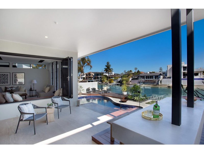 50 The Promenade, Isle Of Capri QLD 4217