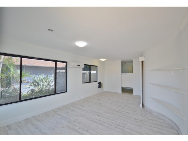 10 Ashmore Road, Bundall QLD 4217