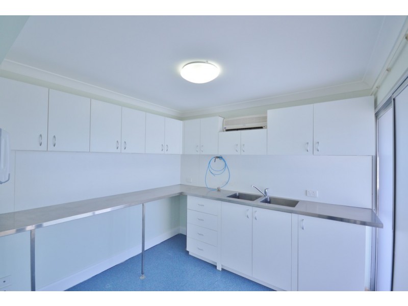 10 Ashmore Road, Bundall QLD 4217