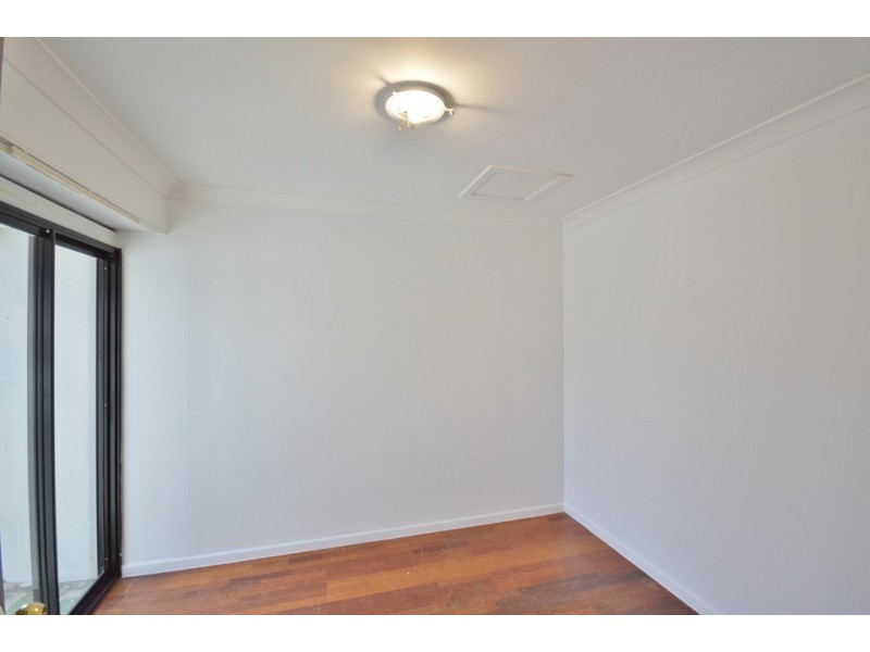 10 Ashmore Road, Bundall QLD 4217