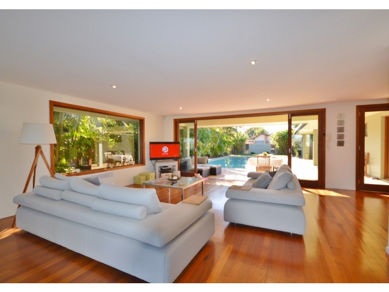 50 Blair Athol Crescent, Bundall QLD 4217