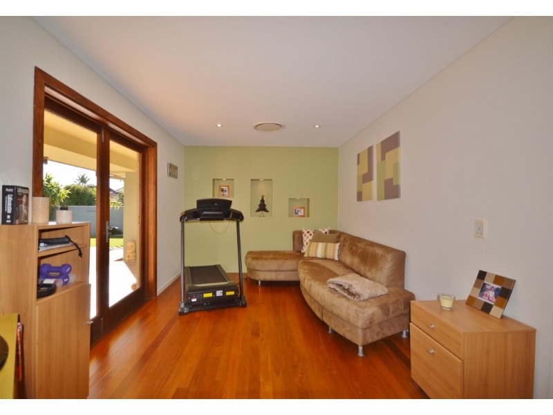 50 Blair Athol Crescent, Bundall QLD 4217