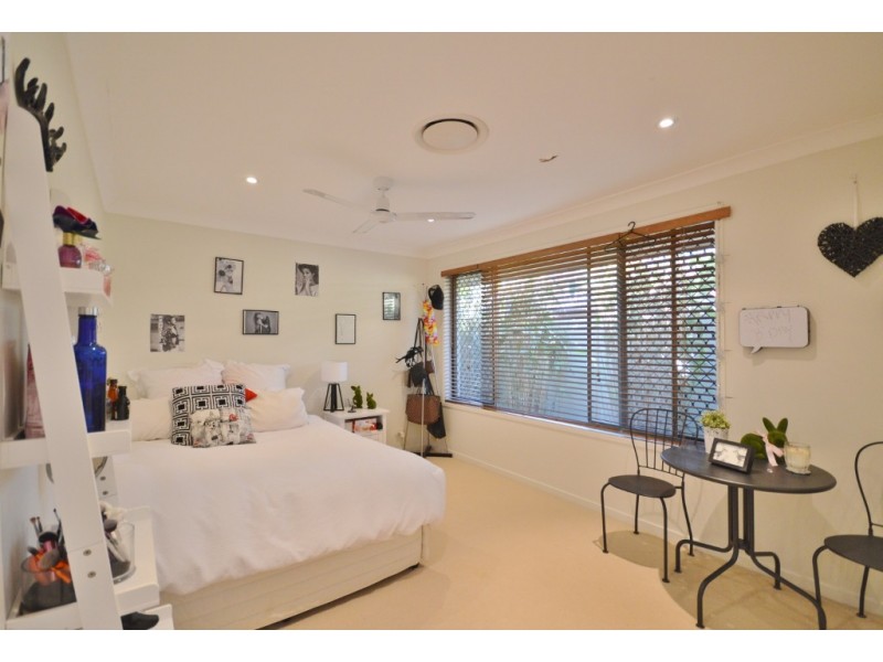 50 Blair Athol Crescent, Bundall QLD 4217