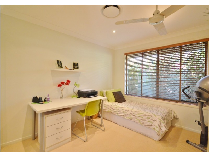 50 Blair Athol Crescent, Bundall QLD 4217