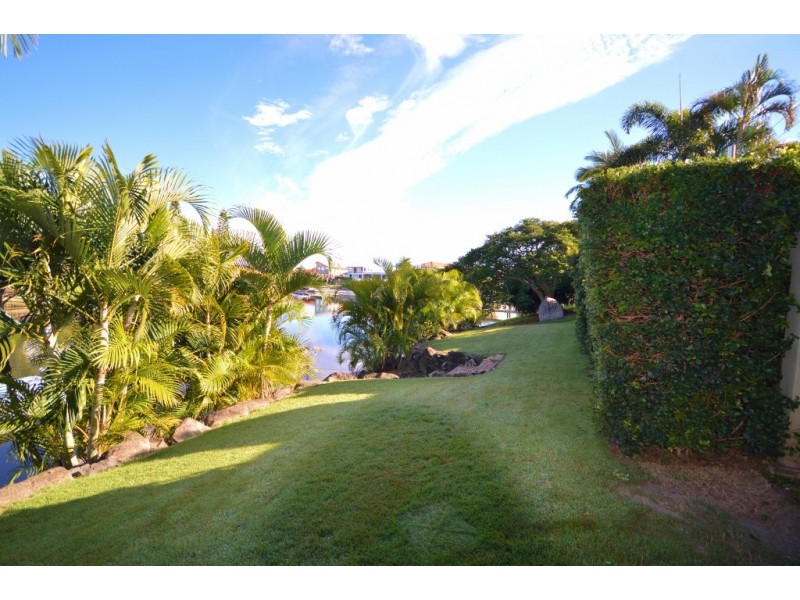 50 Blair Athol Crescent, Bundall QLD 4217