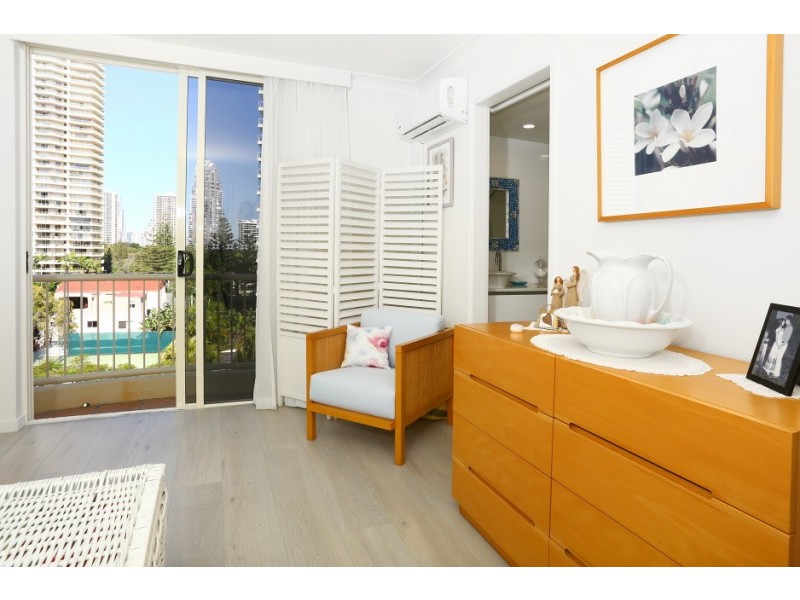 15/5 ‘Seychelles’ Cronin Avenue, Main Beach QLD 4217