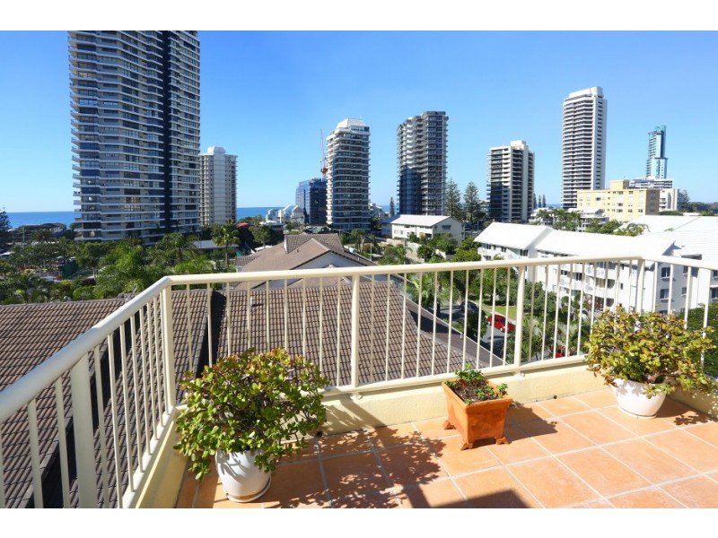 15/5 ‘Seychelles’ Cronin Avenue, Main Beach QLD 4217