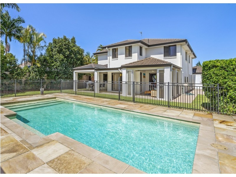 66 Campbell Street, Sorrento QLD 4217