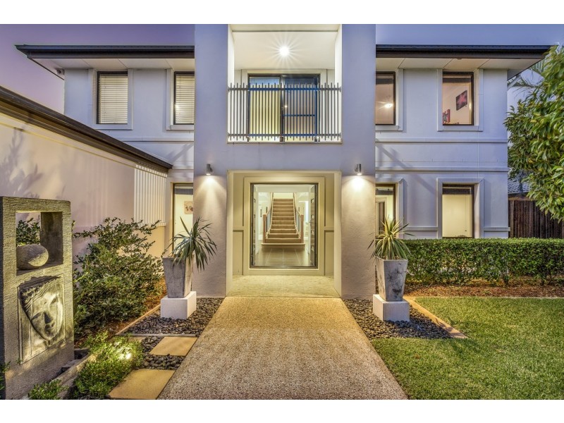 66 Campbell Street, Sorrento QLD 4217