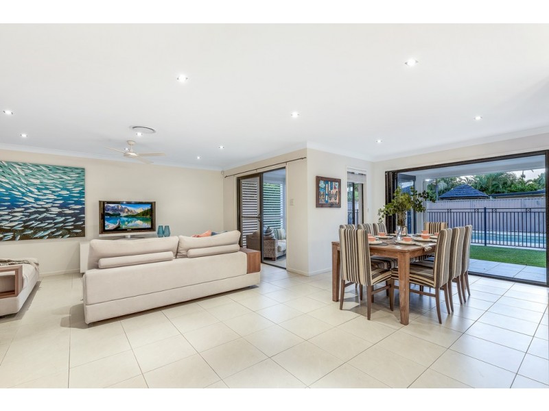 66 Campbell Street, Sorrento QLD 4217