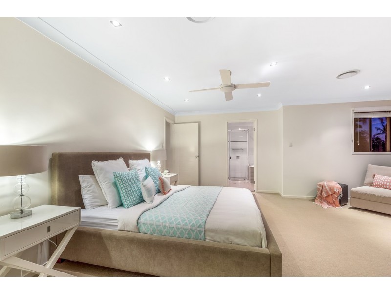 66 Campbell Street, Sorrento QLD 4217