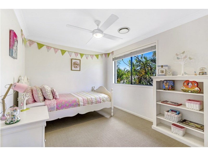 66 Campbell Street, Sorrento QLD 4217