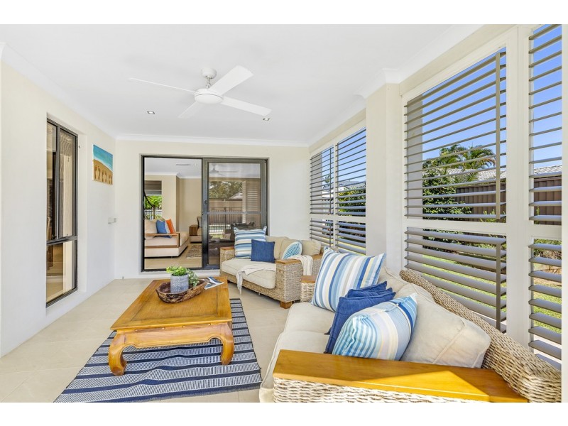 66 Campbell Street, Sorrento QLD 4217