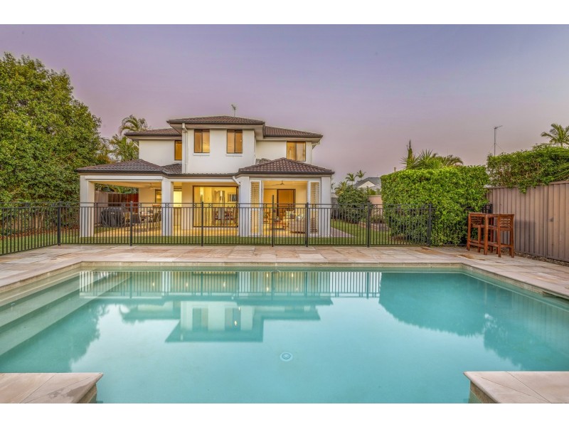 66 Campbell Street, Sorrento QLD 4217