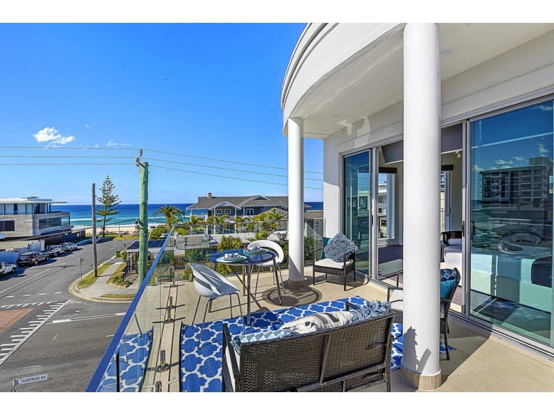 114 Albatross Avenue, Mermaid Beach QLD 4218