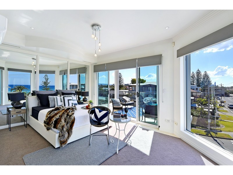 114 Albatross Avenue, Mermaid Beach QLD 4218