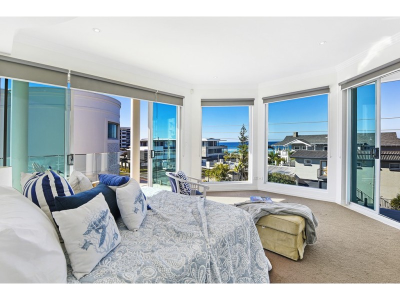 114 Albatross Avenue, Mermaid Beach QLD 4218