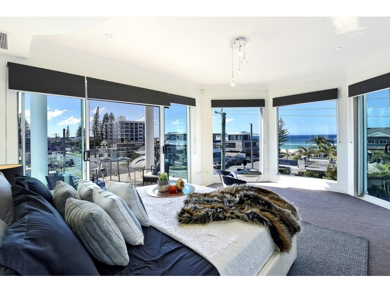 114 Albatross Avenue, Mermaid Beach QLD 4218