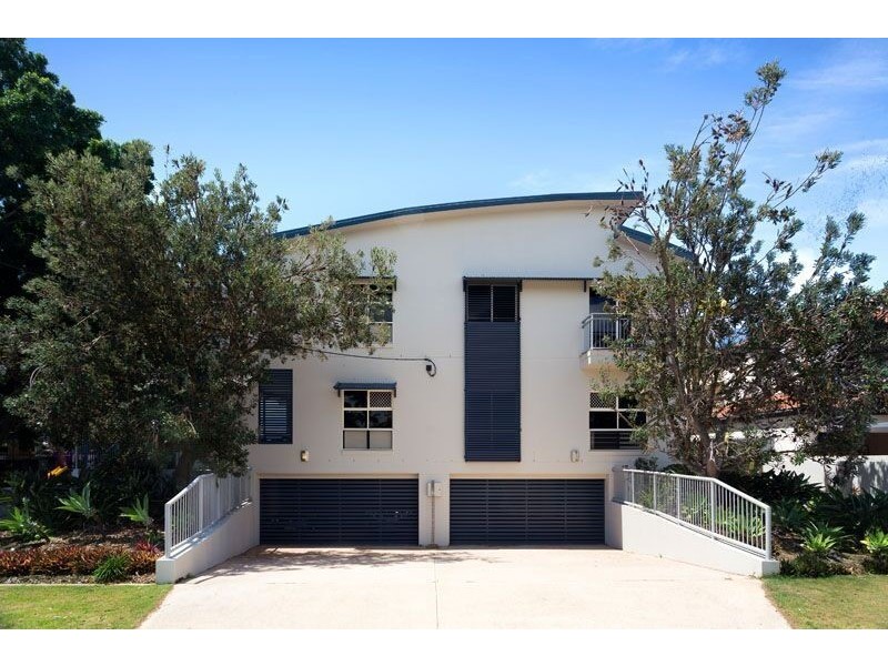 1/3 Joseph Street, Runaway Bay QLD 4216